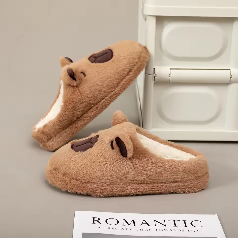 A Pair of Brown Plush Kapibara – Winter Clothing Material recenzja i cena