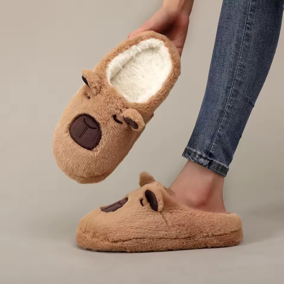 A Pair of Brown Plush Kapibara – Winter Clothing Material recenzja i cena