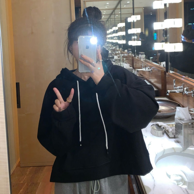 Cropped Plain Outerwears Essen – Winter Clothing Essentials For Women recenzja i cena